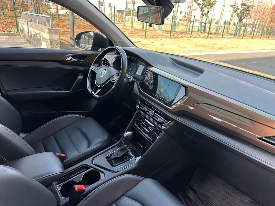 Volkswagen Tharu 2020 #5 Volkswagen Tharu 2020 car image #5