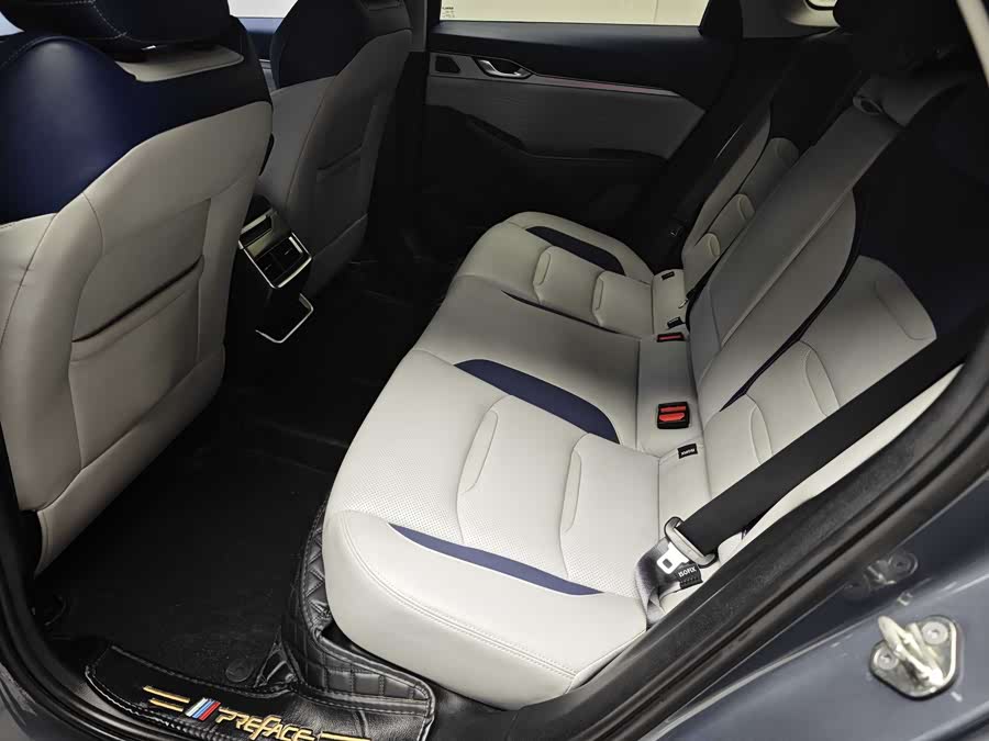 GEELY Preface 2022 car image #5