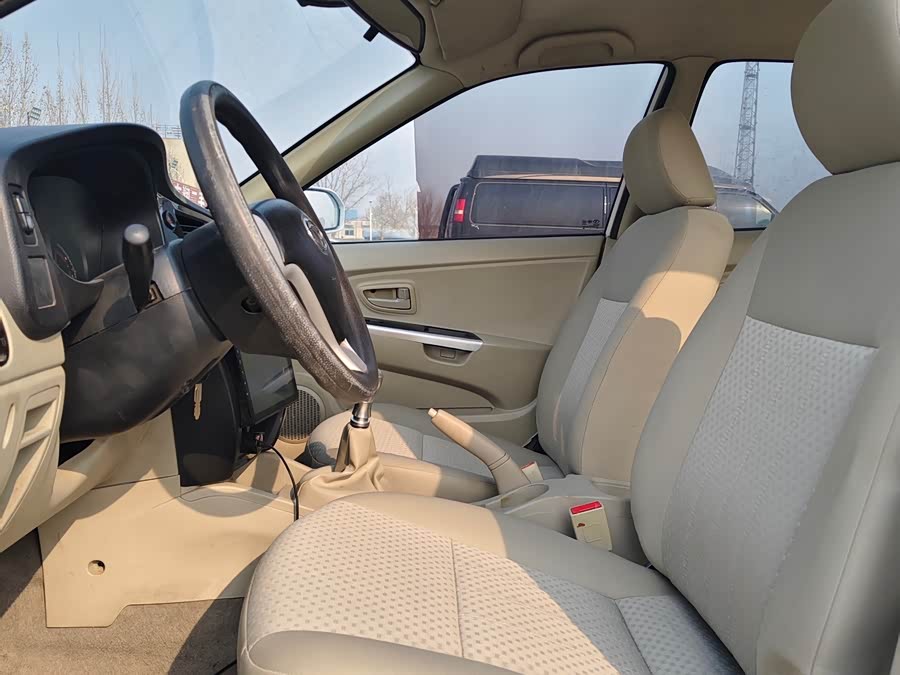 Soueast V3 Lingyue 2013 #5 Soueast V3 Lingyue 2013 car image #5