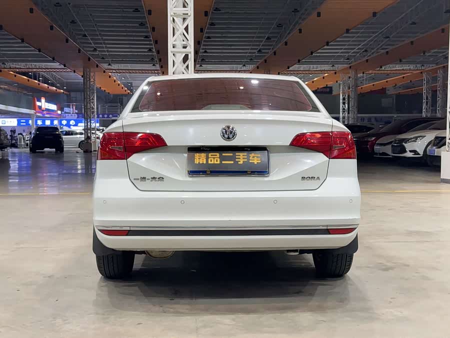 Volkswagen Bora 2017 car image #5