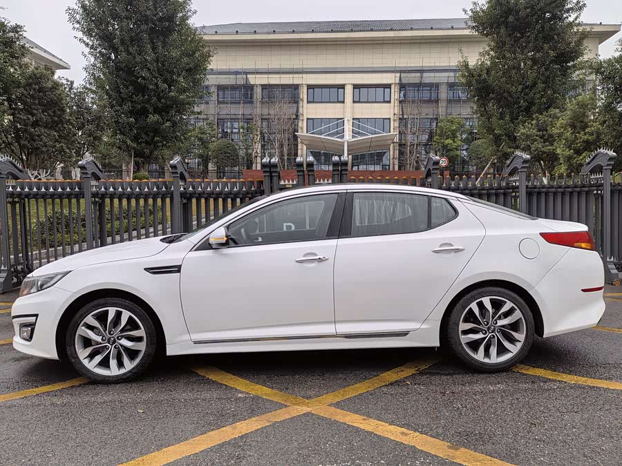 Kia K5 2015 car image #5