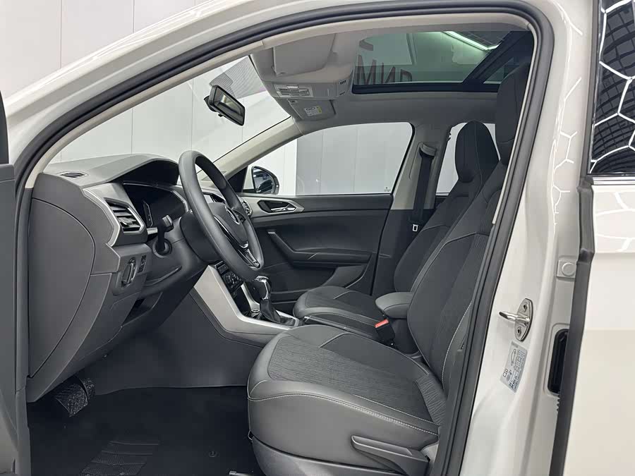 Volkswagen T-Cross 2022 #5 Volkswagen T-Cross 2022 car image #5