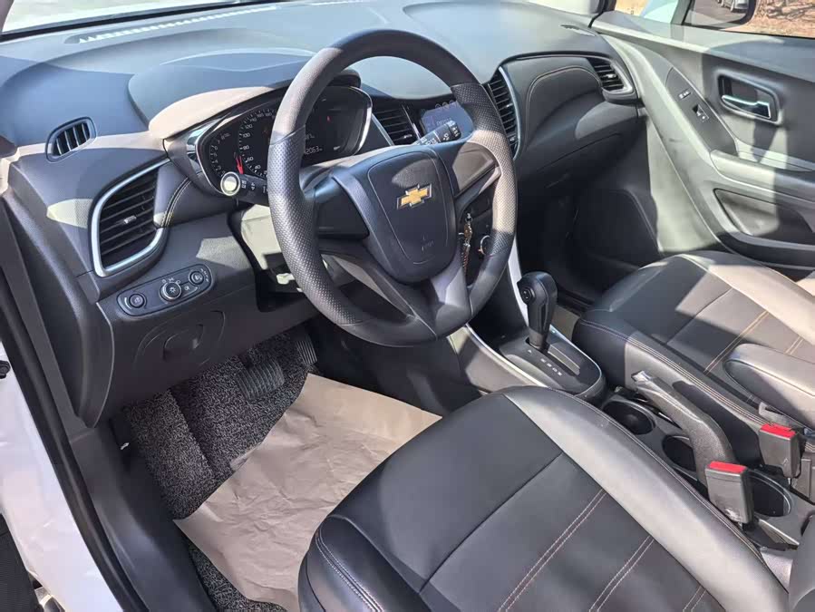 Chevrolet Tracker 2018 car image #5