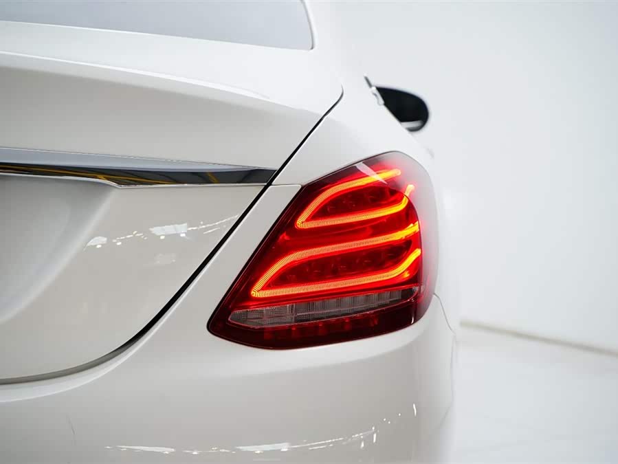 Mercedes-Benz C Class 2015 car image #5