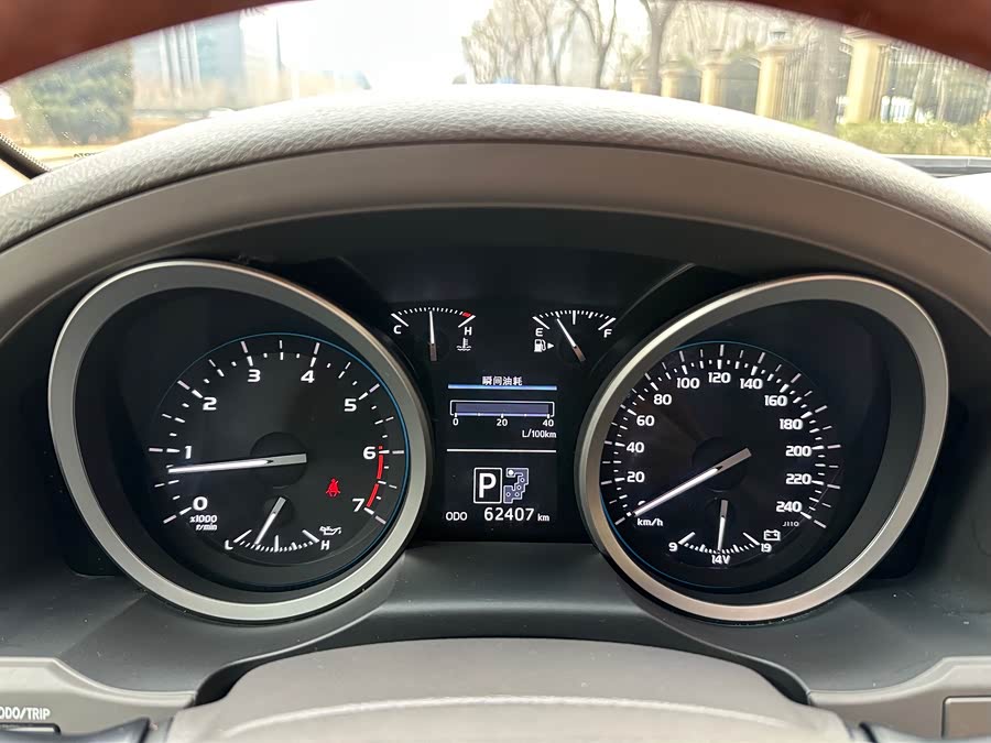 Toyota Land Cruiser 2015 immagine di auto #5