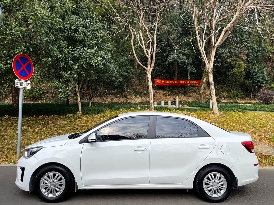 Kia Pegas 2018 image de voiture #5