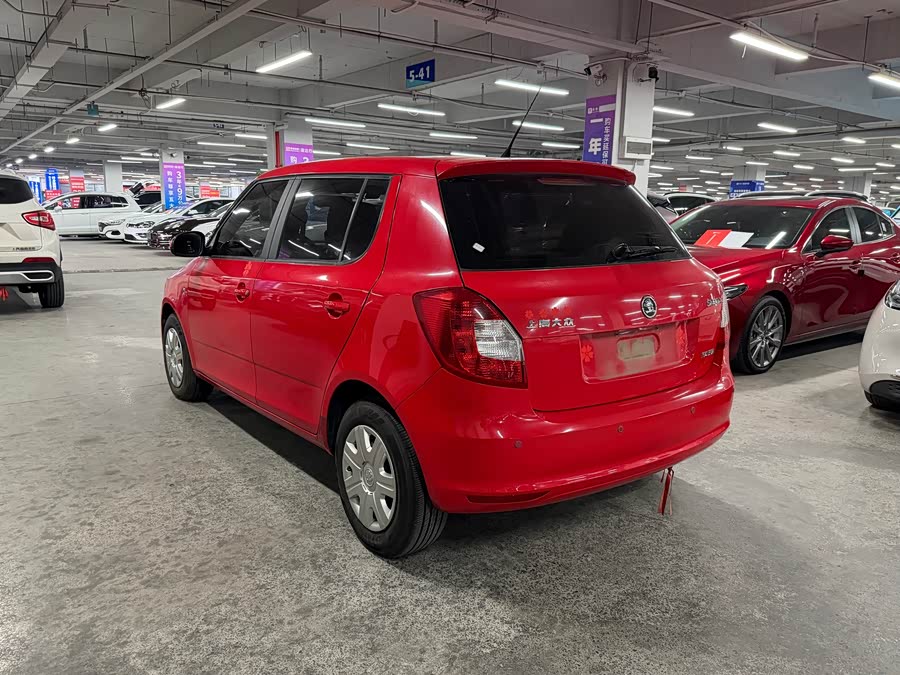 Skoda Fabia 2014 immagine di auto #5