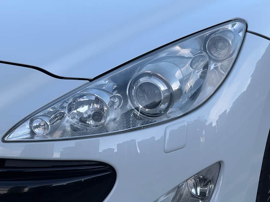 标致 标致RCZ 2011 汽车图片 #5