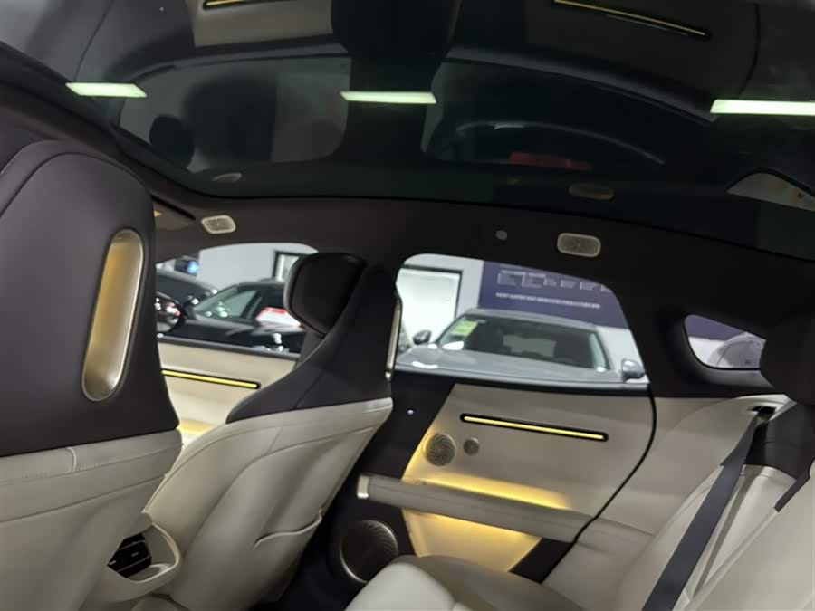 Avatr 06 2025 #5 Avatr 06 2025 car image #5