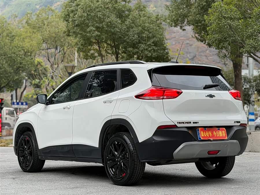 Chevrolet Tracker 2021 изображение автомобиля #5