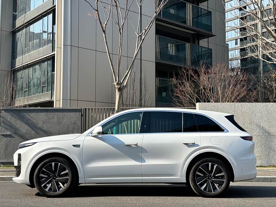 Li L6 2025 imagen de coche #5