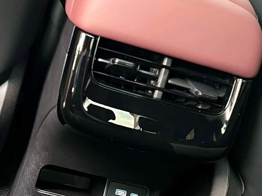 BYD Seal 07 DM-i 2024 #5 BYD Seal 07 DM-i 2024 car image #5