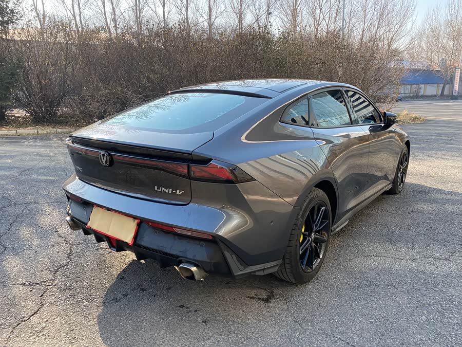 Changan UNI-V 2022 car image #5