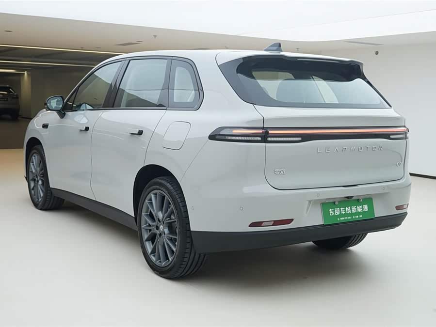 零跑汽车 零跑C10 2025 汽车图片 #5