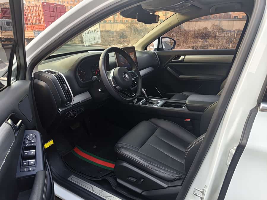 BYD Tang 2018 #5 BYD Tang 2018 car image #5