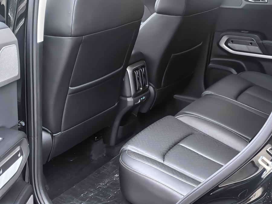 FangChengBao Tiger 3 2025 car image #5