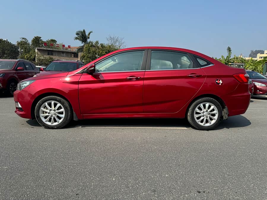 Changan Alsvin V7 2015 #5 Changan Alsvin V7 2015 car image #5