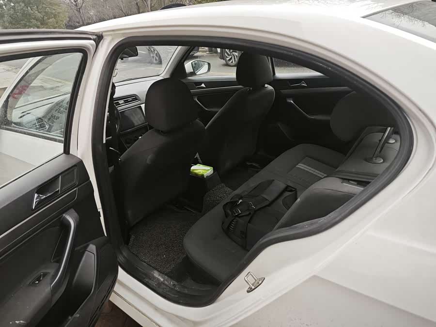 Volkswagen Lavida 2023 car image #5