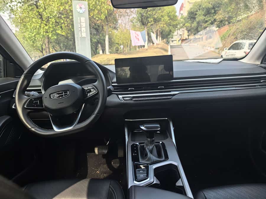 GEELY Emgrand 2022 #5 GEELY Emgrand 2022 car image #5