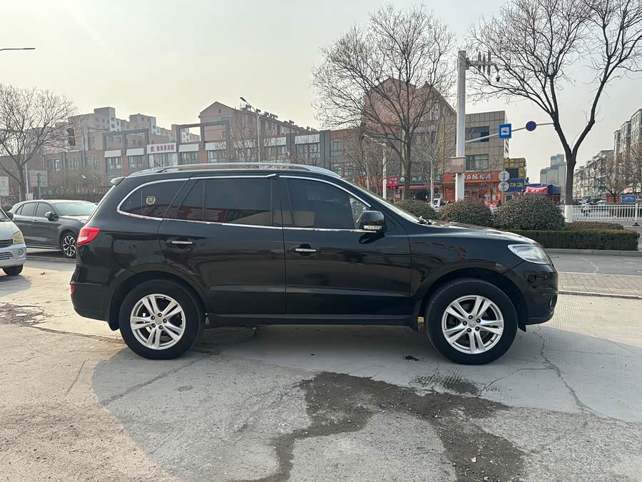 Hyundai Santa Fe Classic 2010 car image #5