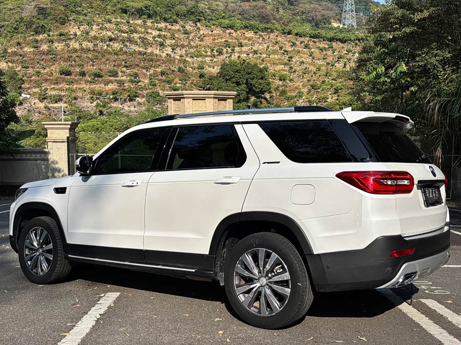 Changan CS95 2018 صورة سيارة #5