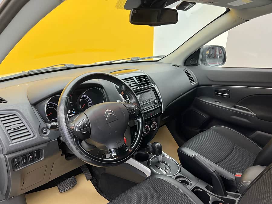 Citroen C4 Aircross (Imported) 2015 car image #5