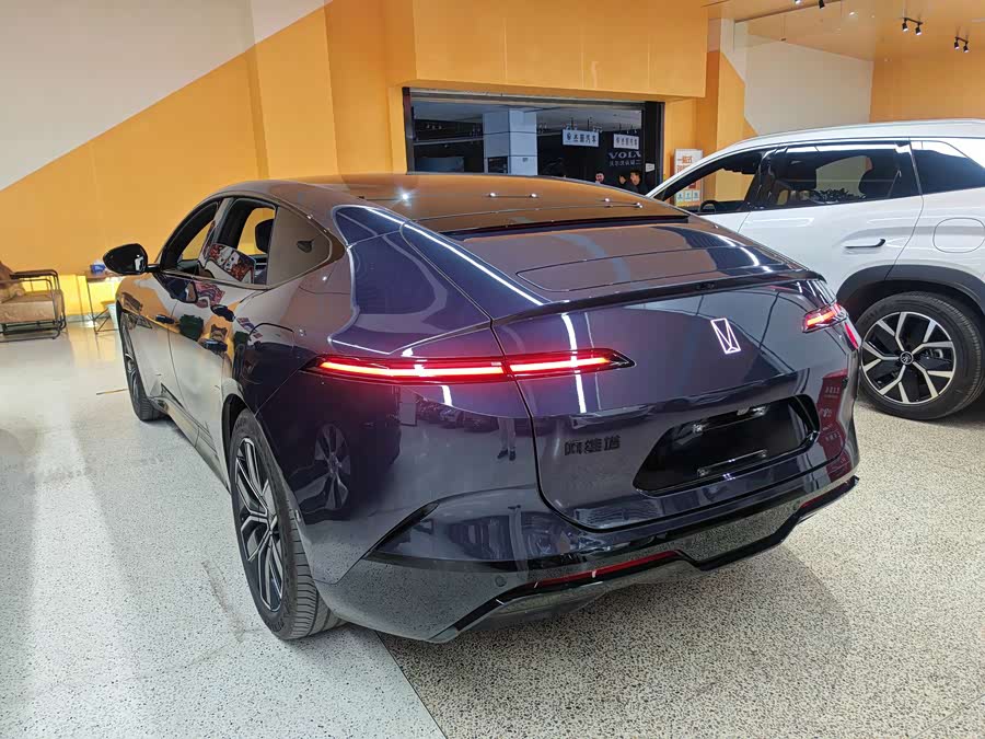 Avatr 12 2024 car image #5