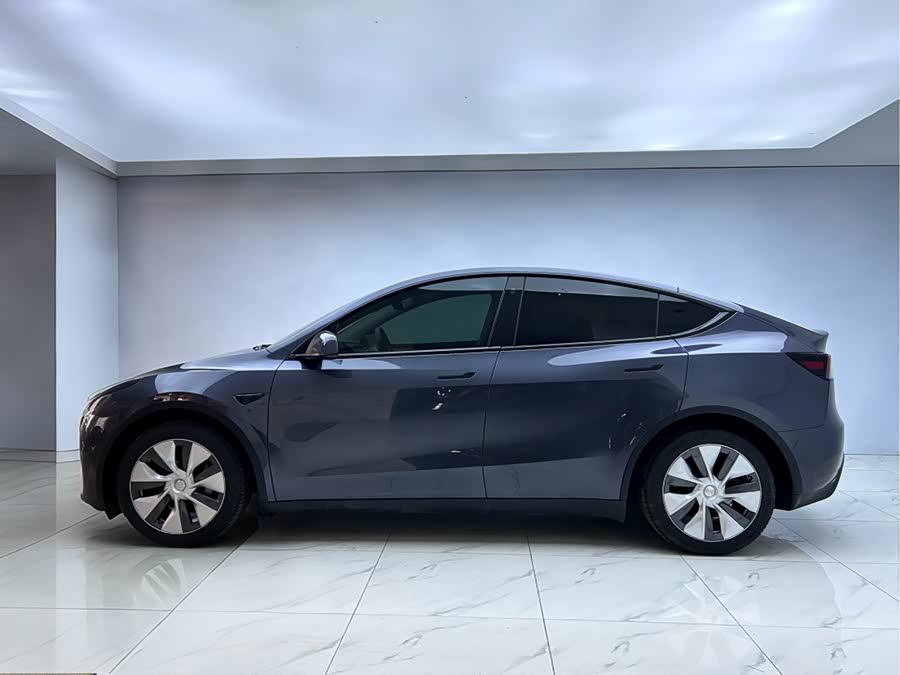 Tesla Model Y 2022 #5 Tesla Model Y 2022 car image #5