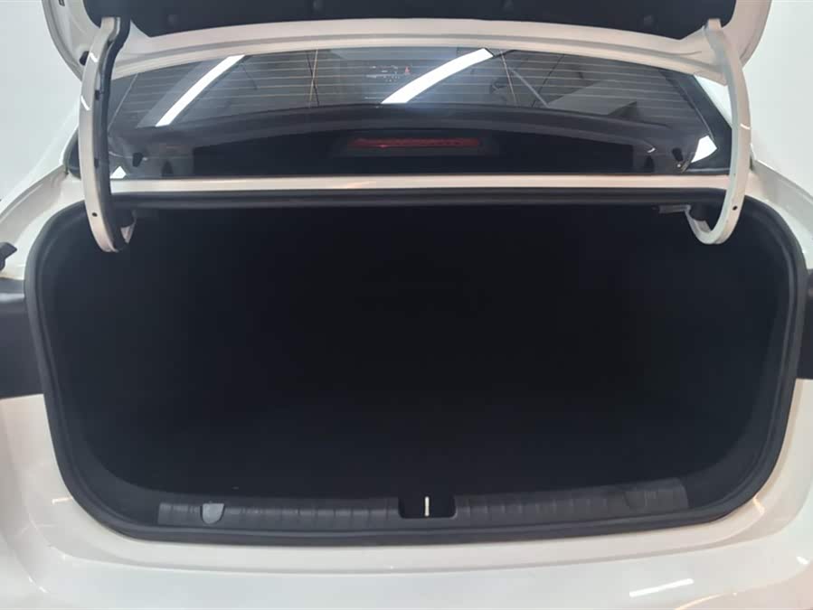 GEELY Emgrand 2021 car image #5