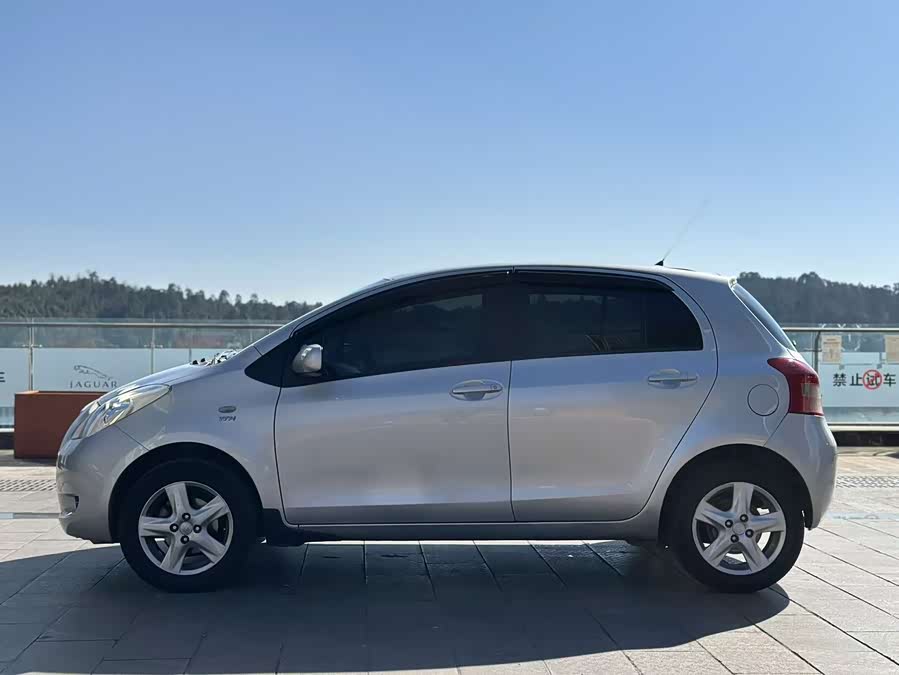 Toyota Yaris 2008 изображение автомобиля #5