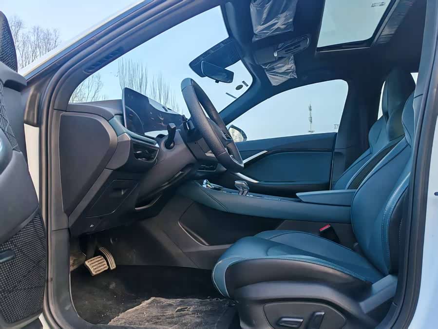 MG 7 2025 car image #5