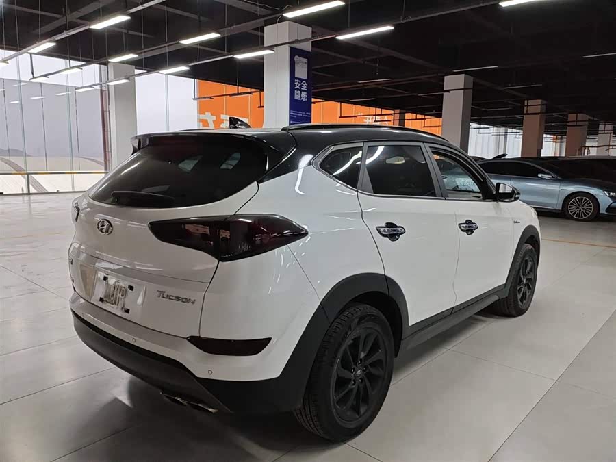 Hyundai Tucson 2017 car image #5