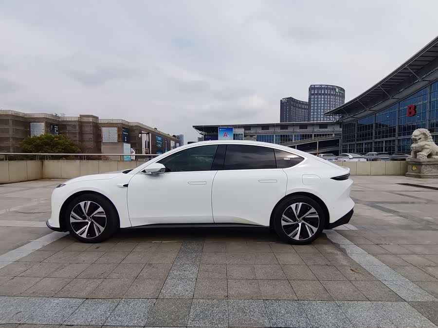 蔚来 蔚来ET5 2023 汽车图片 #5