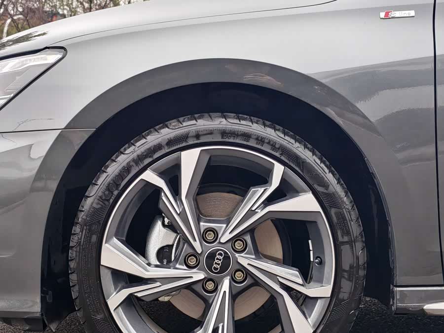 Audi A3 2024 car image #5