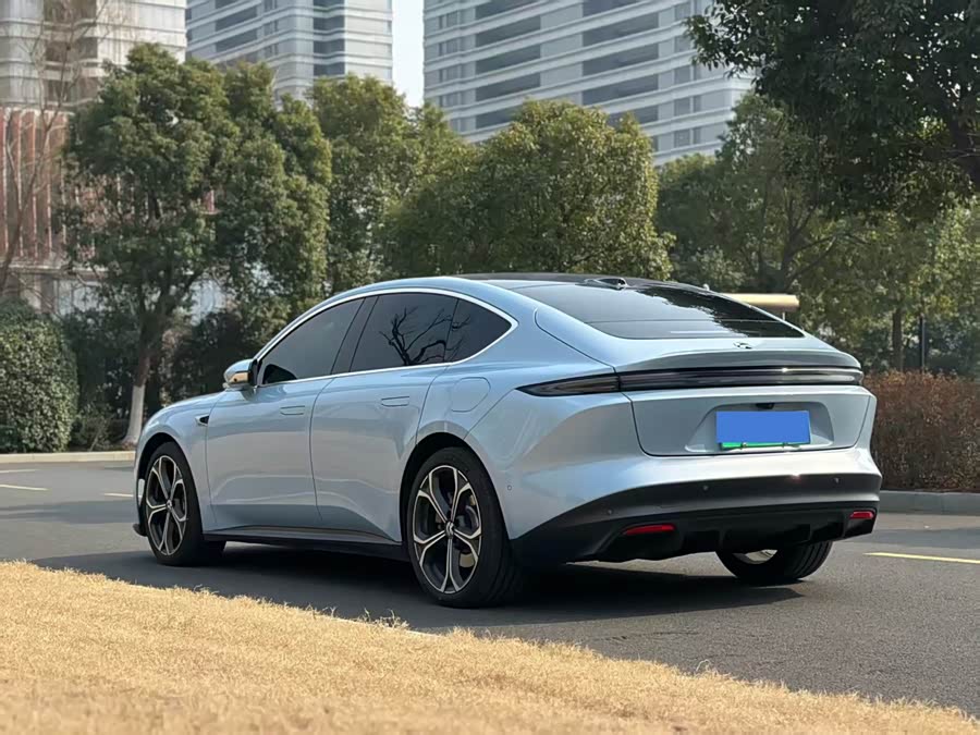 NIO ET5 2023 изображение автомобиля #5