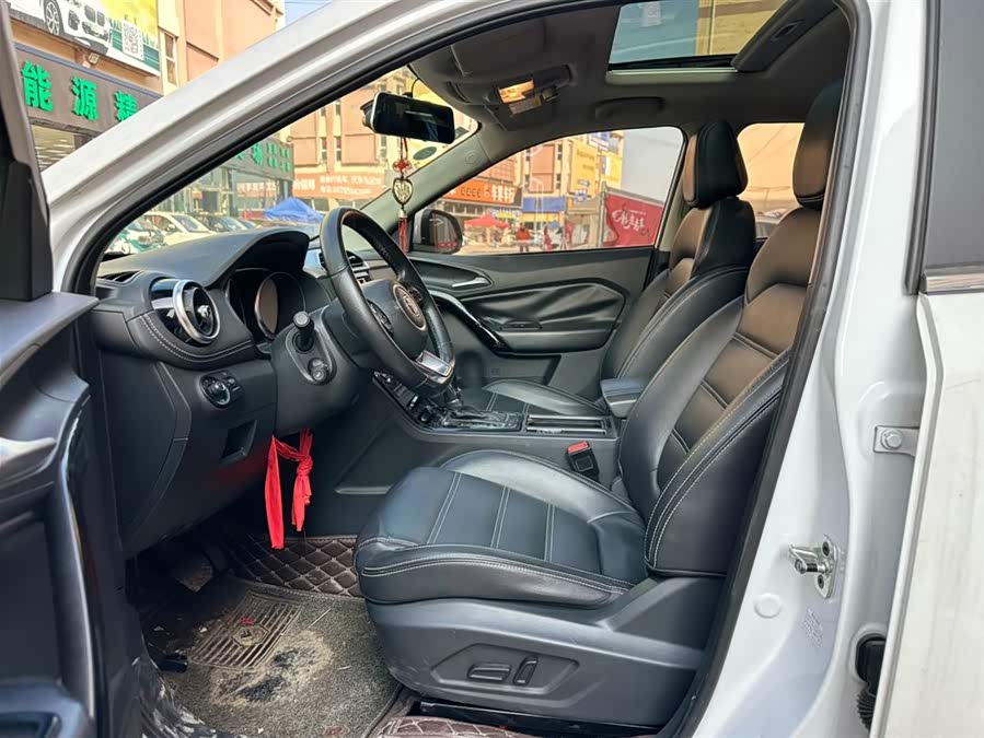 MG GS 2017 car image #5