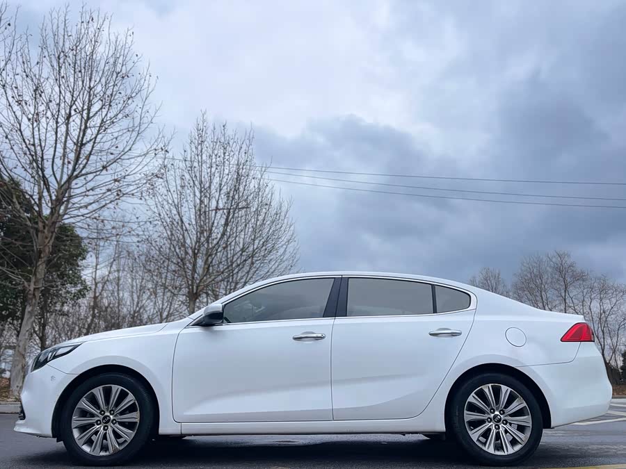 起亚 起亚K4 2016 汽车图片 #5