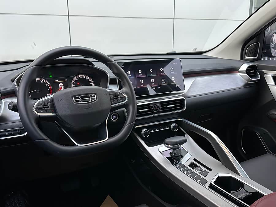 GEELY Coolray 2022 #5 GEELY Coolray 2022 car image #5