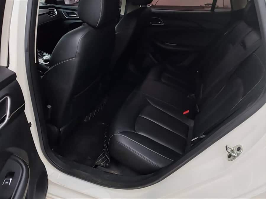 荣威 荣威Ei5 2018 汽车图片 #5