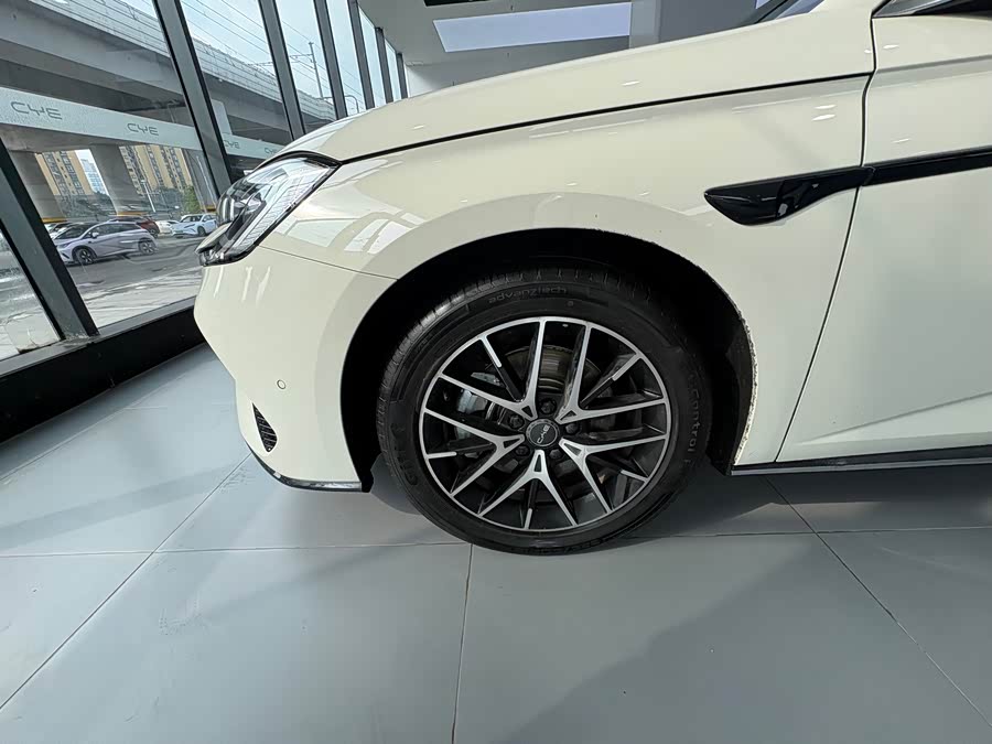 BYD Seal 07 DM-i 2025 car image #5