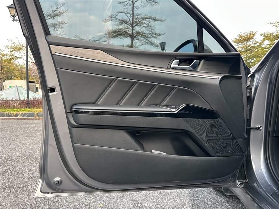 Kia K5 2021 صورة سيارة #5