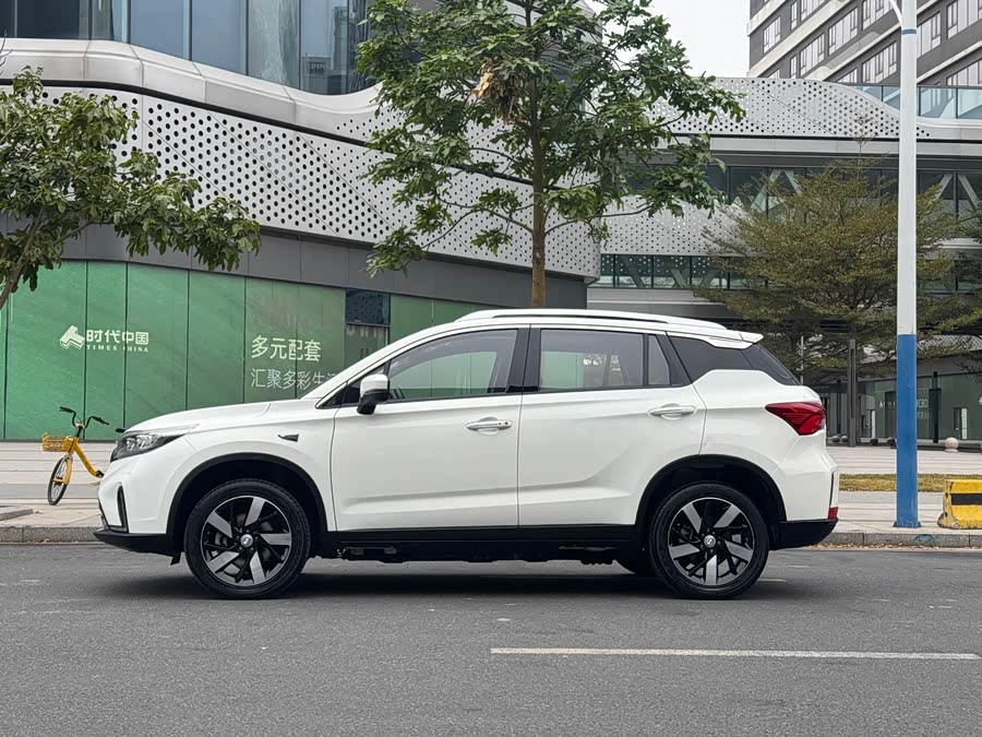 GAC ix4 2018 car image #5