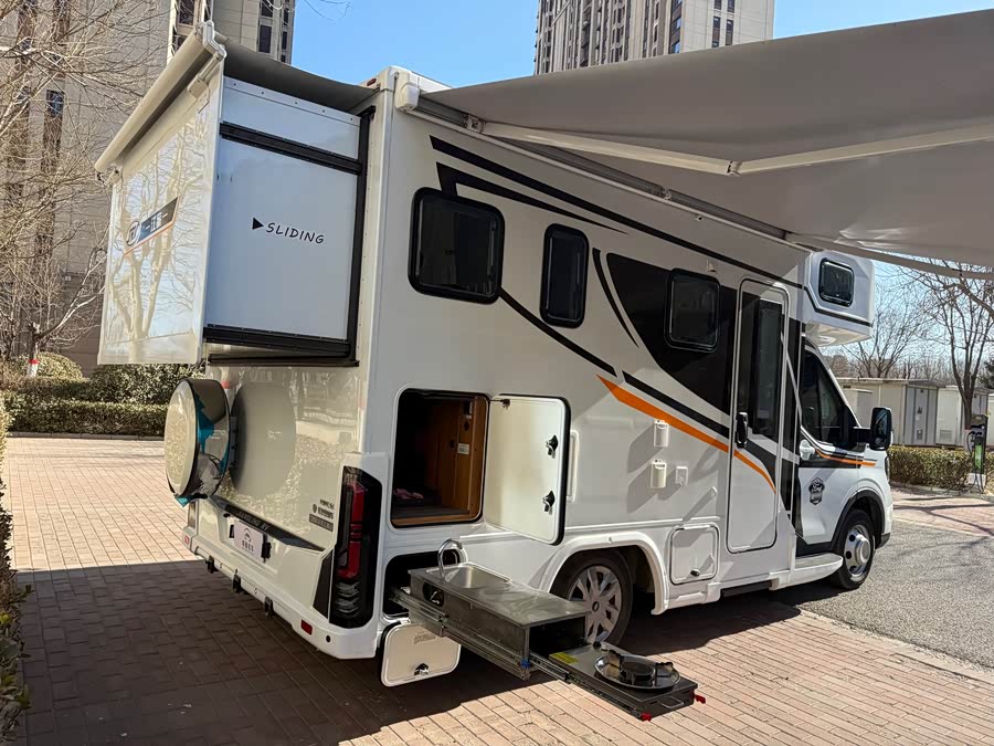 Ford Transit T8 2025 #5 Ford Transit T8 2025 car image #5