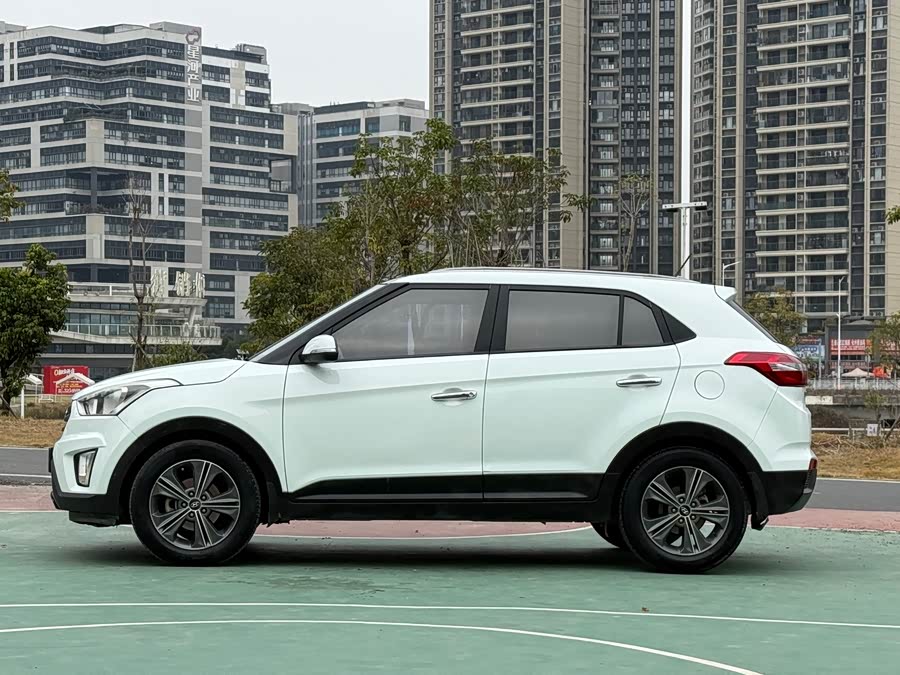 Hyundai ix25 2015 #5 Hyundai ix25 2015 car image #5