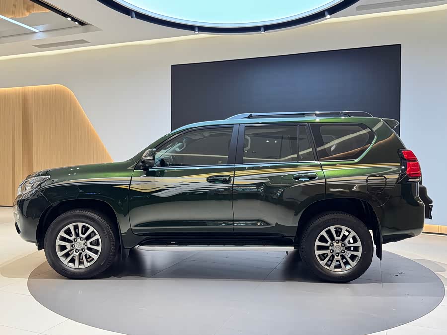 Toyota Land Cruiser Prado 2018 #5 Toyota Land Cruiser Prado 2018 car image #5