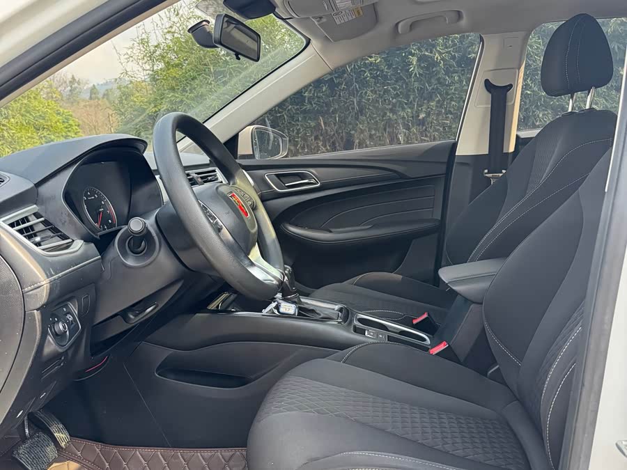 Roewe i5 2020 car image #5