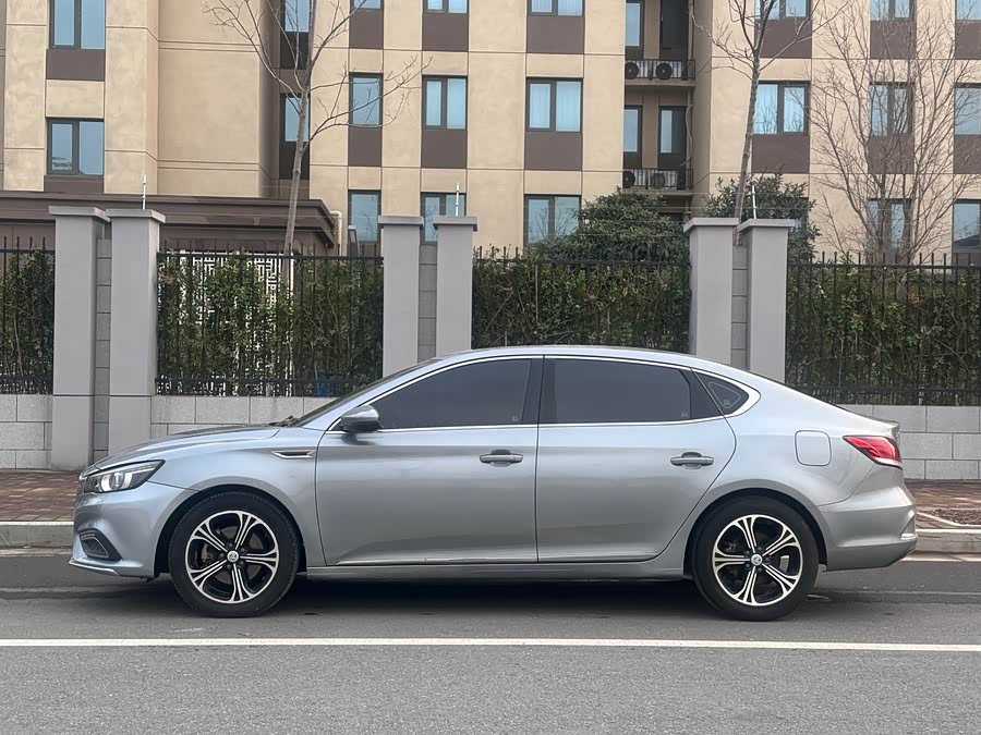 MG 6 2017 car image #5