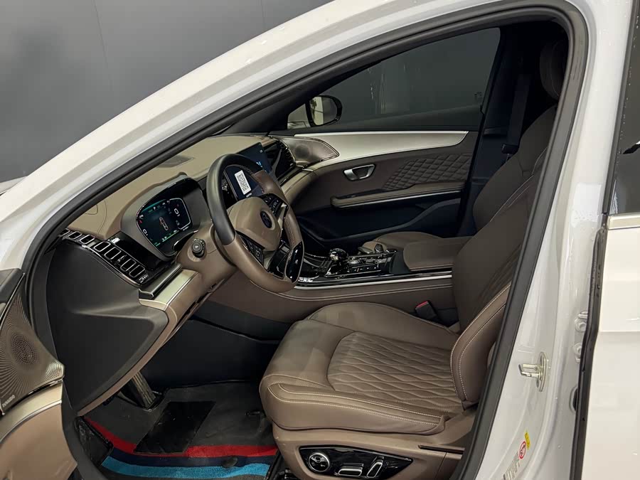 BYD Han 2023 car image #5