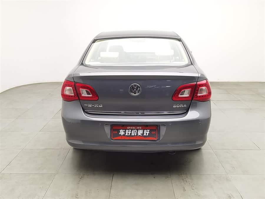 Volkswagen Bora 2012 car image #5