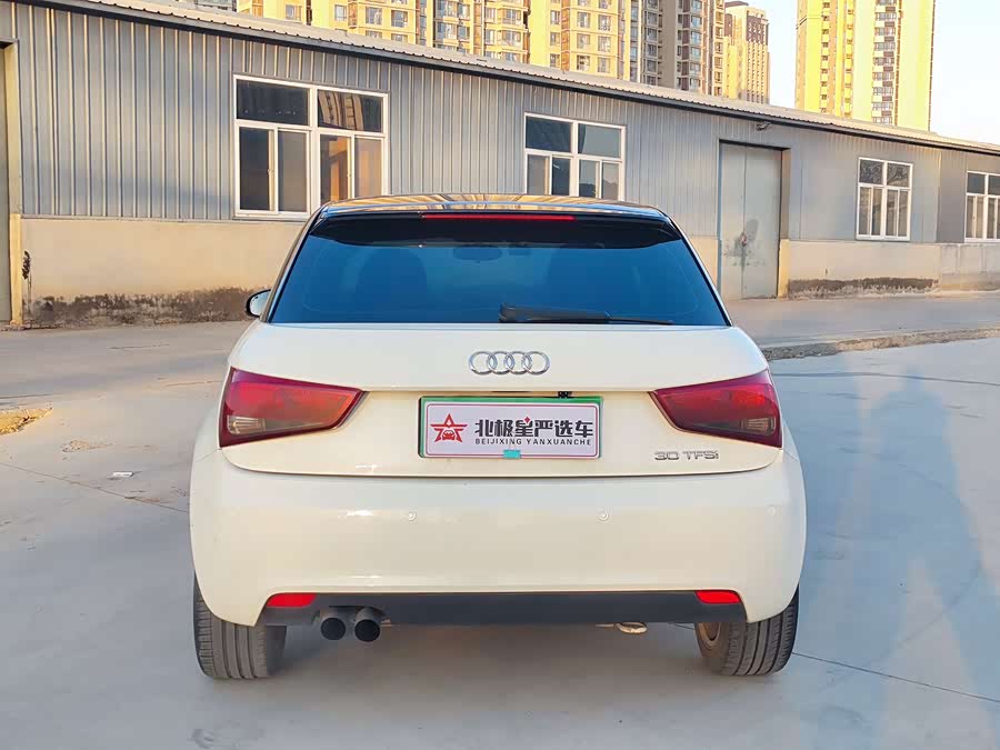 Audi A1 2014 car image #5